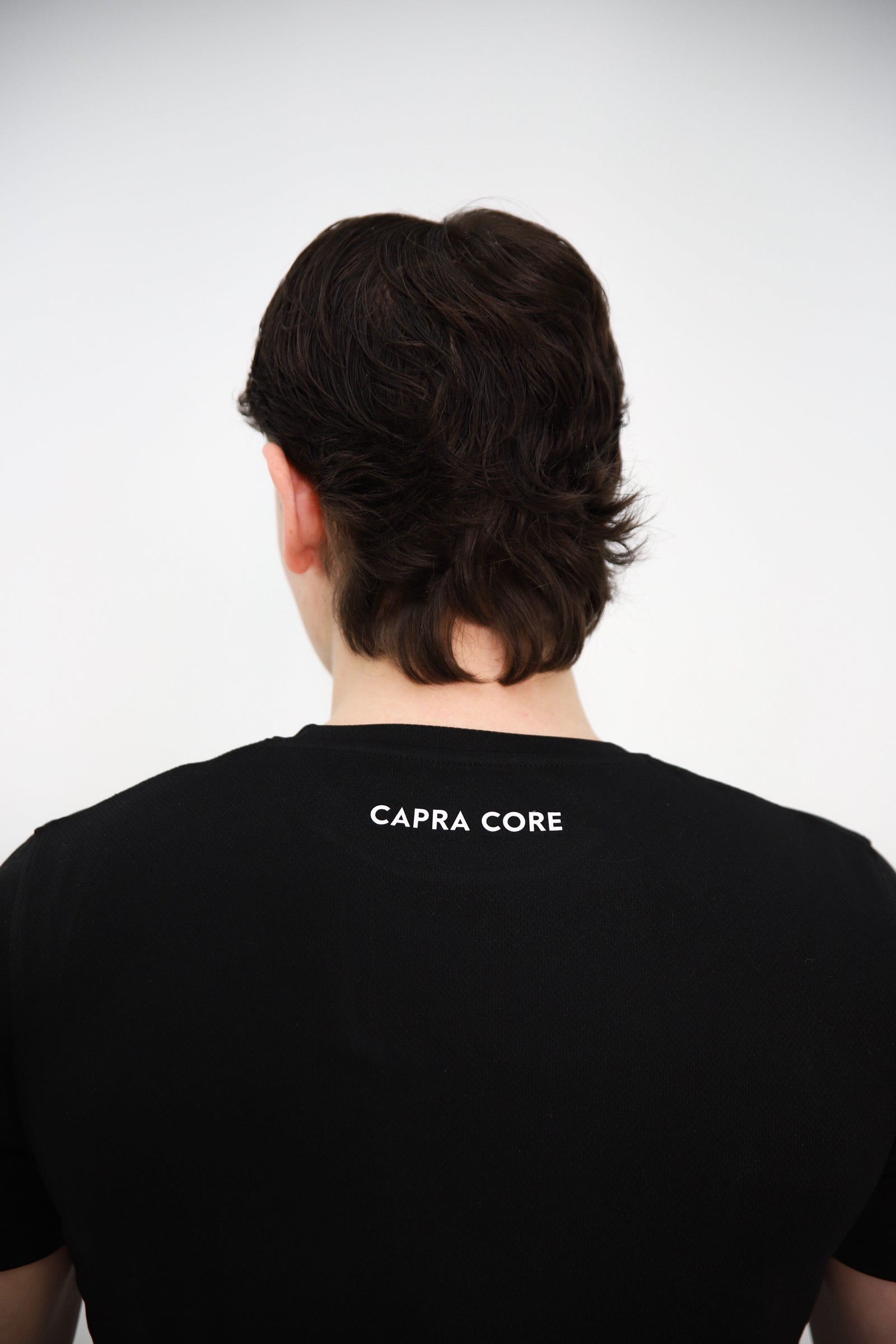 Capra Core zwart T-shirt gedragen tijdens training