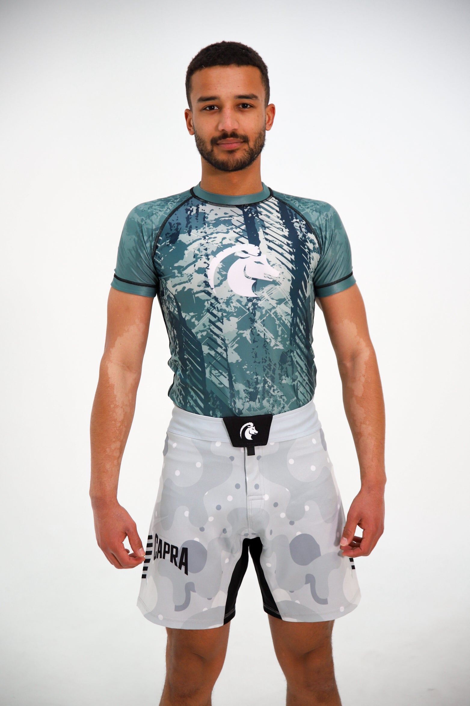 CAPRA RASHGUARD SHORTSLEEVE GREEN