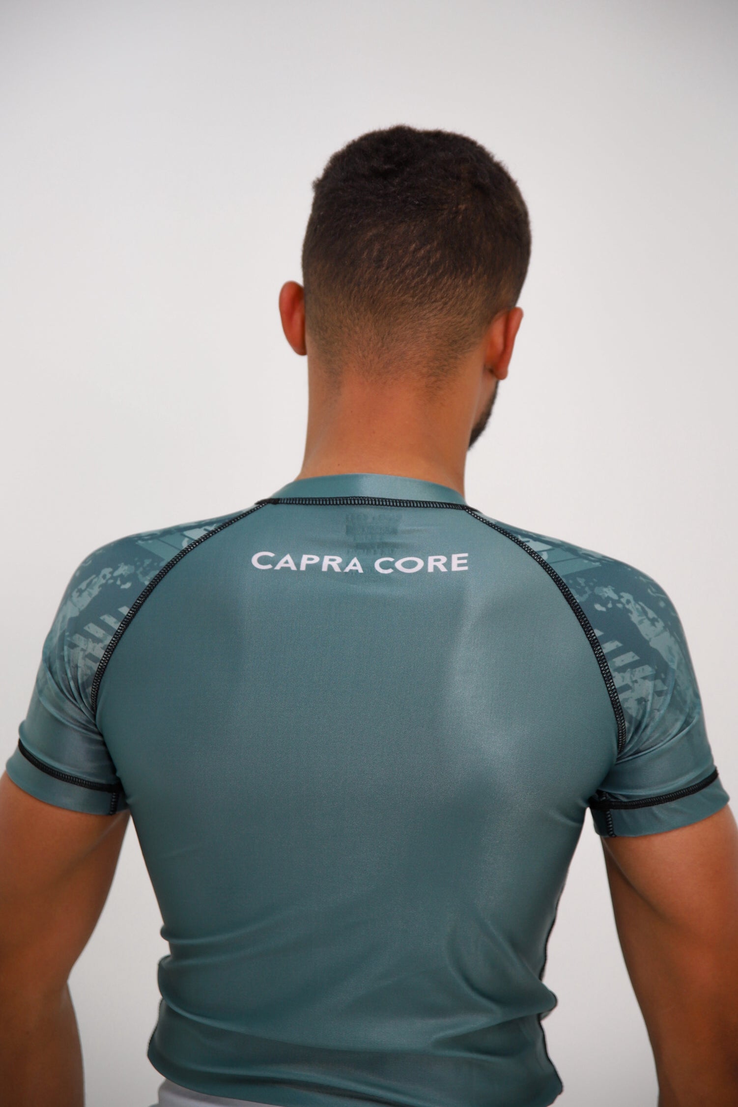 CAPRA RASHGUARD SHORTSLEEVE GREEN