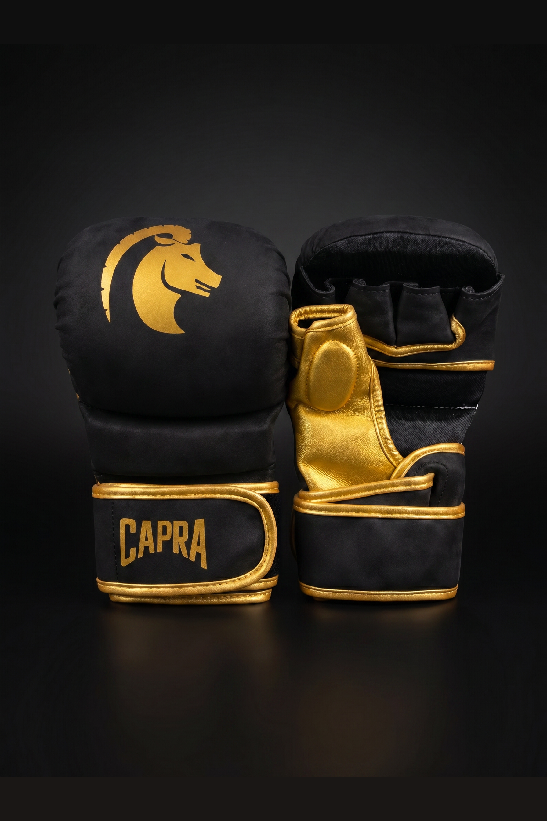 CAPRA MMA Sparring Gloves Gold Edition - Zwart/Goud studio