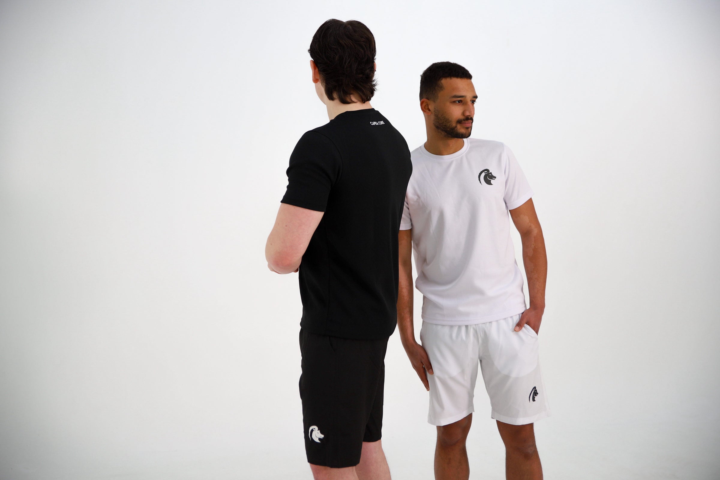 CAPRA T-SHIRT ZWART
