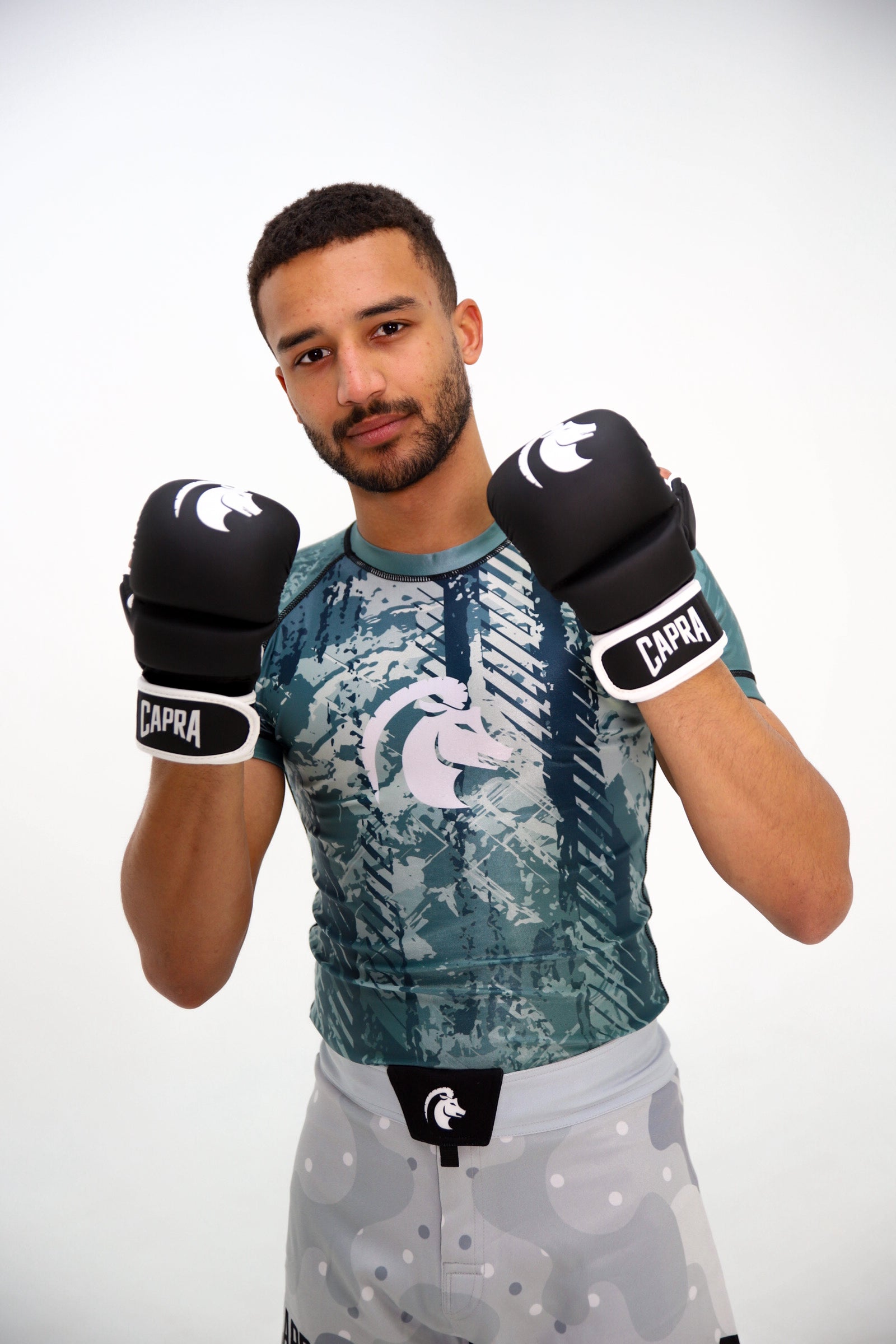 CAPRA MMA HANDSCHOENEN ZWART