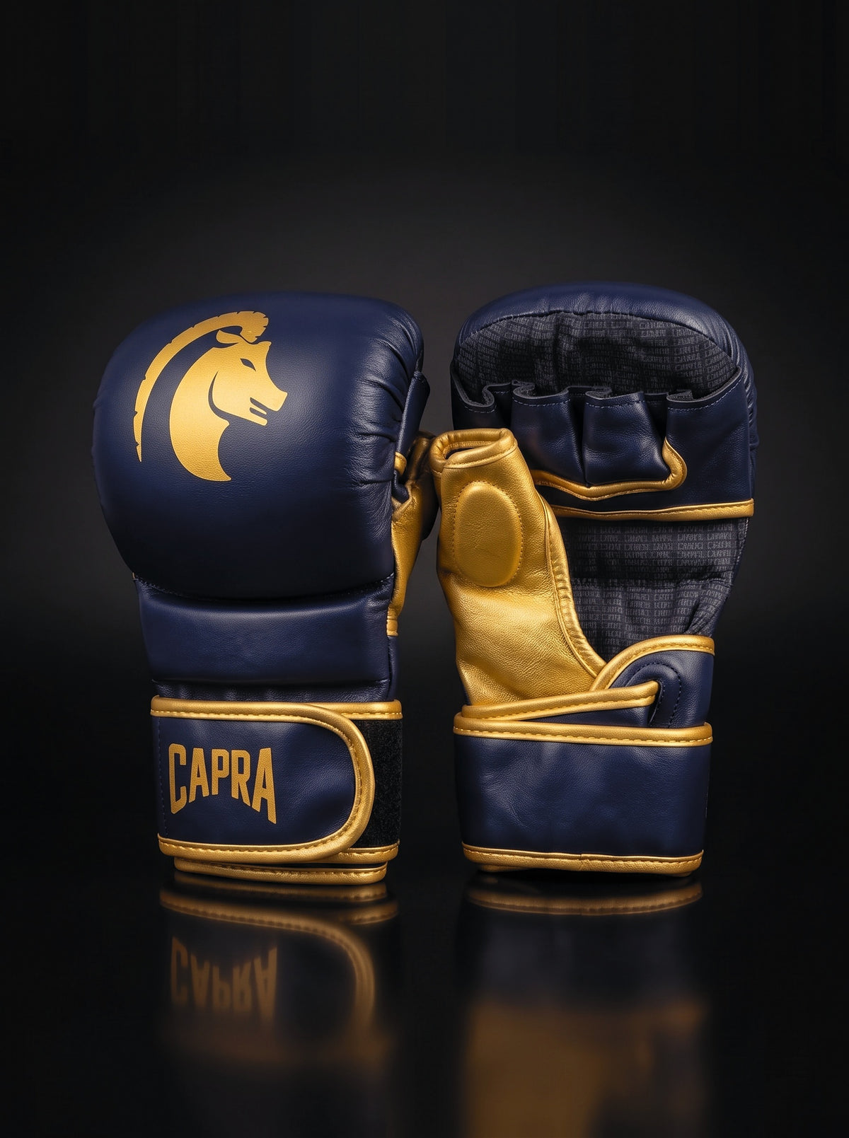 Capra MMA Sparring Gloves Gold Edition navy/goud - vooraanzicht en handpalm #Kleur_Navy