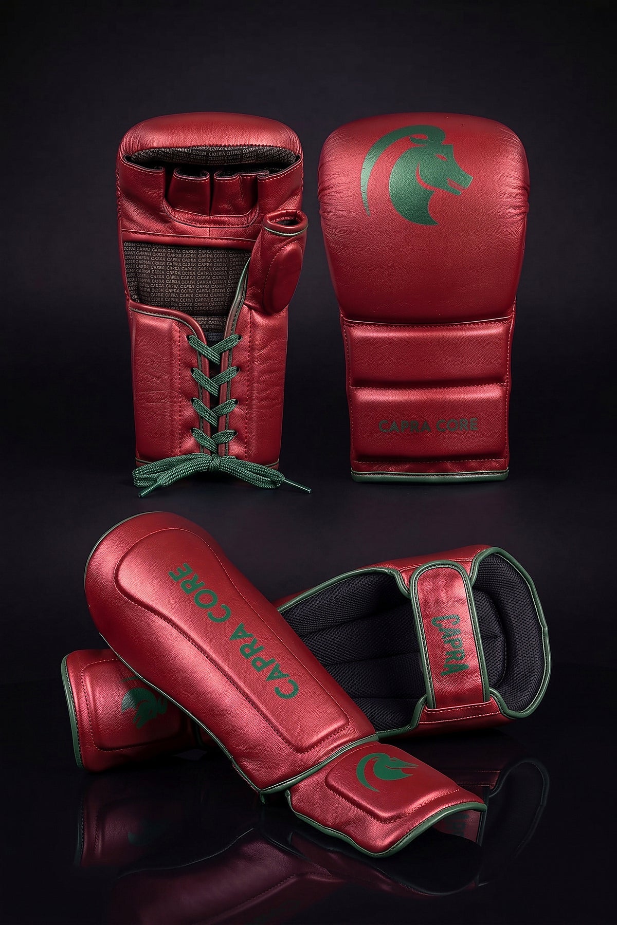 Capra Laced Fight Set in rood met groen - Marokkaanse vlagkleuren - MMA sparringhandschoenen en scheenbeschermers